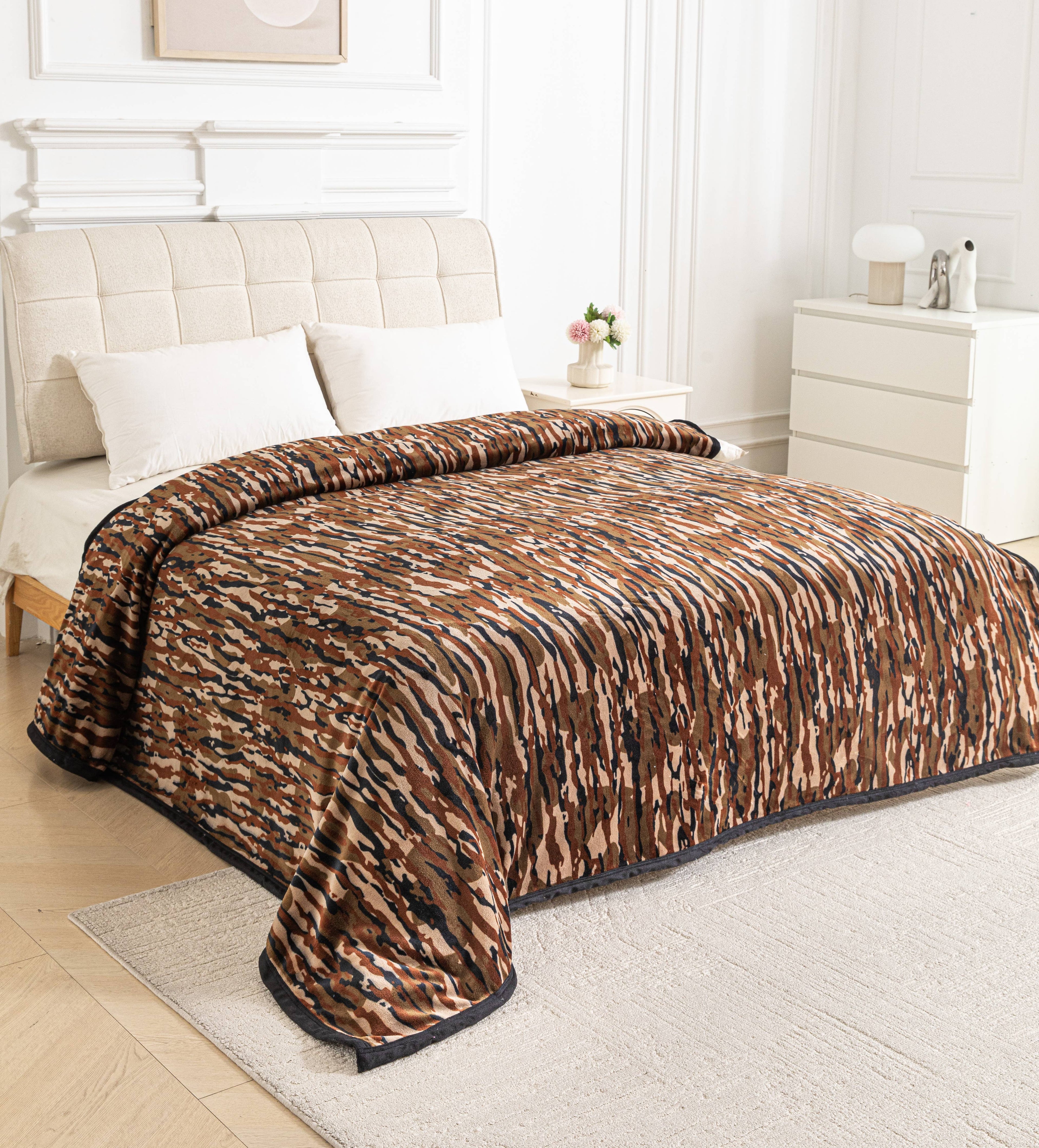 CAMOUFLAGE KING SIZE SUPER PLUSH BLANKET
